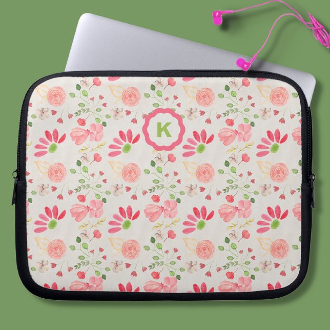 Pink and Green Floral Botanicals Monogram Laptopschutzhülle (Von Creator hochgeladen)