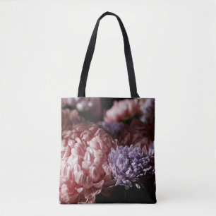 Pink Aster Bouquet: Barockbeleuchtung.