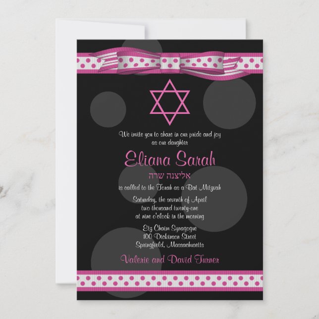 Pink Black Polka Dots Bow Bat Mitzvah Einladung (Vorderseite)
