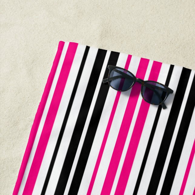 Pink Black White Stripes Pattern Design  Strandtuch (Beispiel)