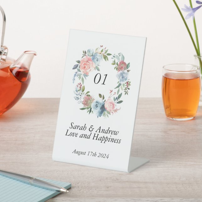 Pink Blue Boho Greenerenery Wreath Wedding Table Sockelschild (In SItu)