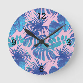 Pink Blue Tropical Palm Leaf Runde Wanduhr