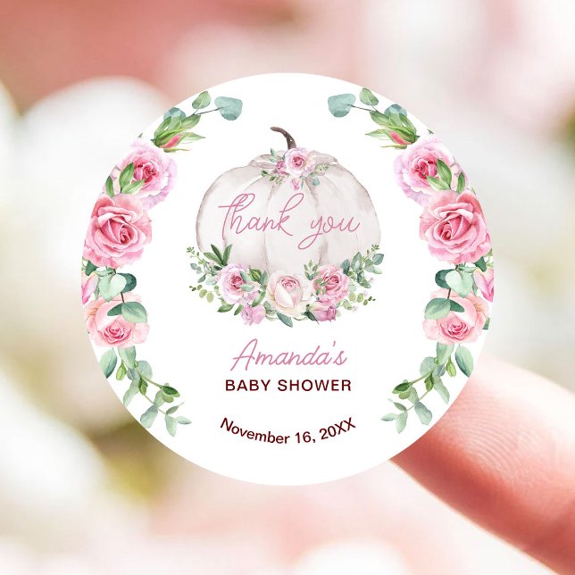 Pink Blush Floral Kleine Pumpkin Baby Dusche Runder Aufkleber (Von Creator hochgeladen)