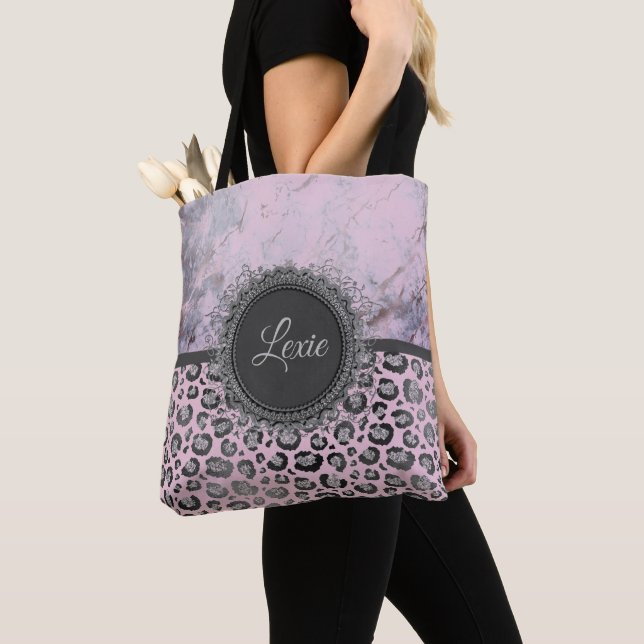 Pink Blush Marmor Glittery Leopard Personalisiert (Von Nahem)