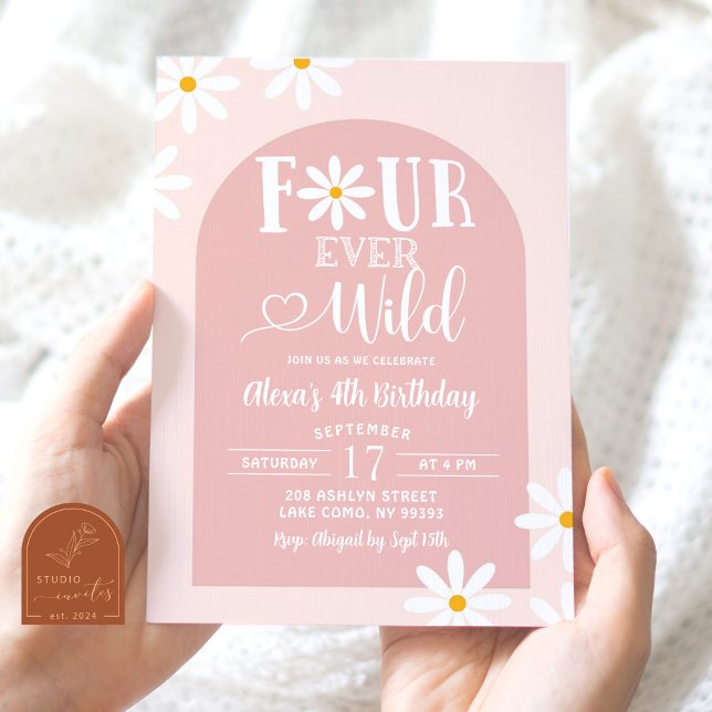 Pink Boho Arch Daisy Fourever Wild Geburtstag Einladung (Von Creator hochgeladen)