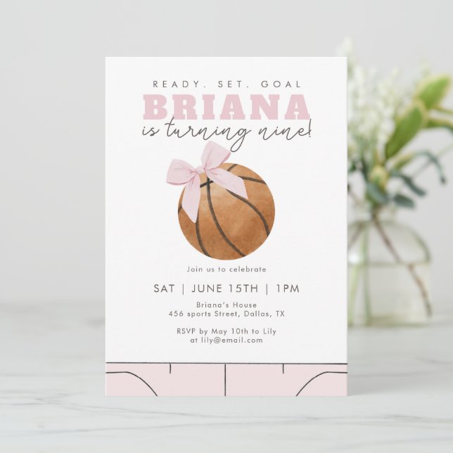 Pink Bow Basketball Birthday Girls Sports Einladung (Stehend Vorderseite)