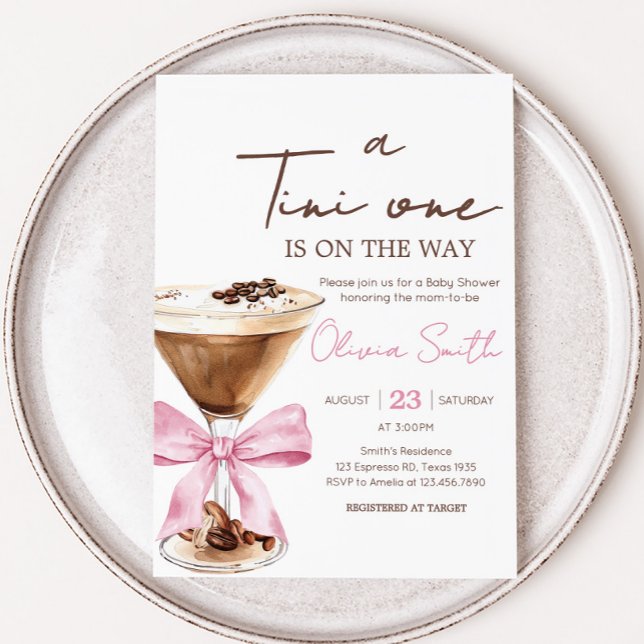 Pink Bow Espresso Martini Babydusche Einladung (Pink Bow Tini One Espresso Martini Baby Shower Invitation)
