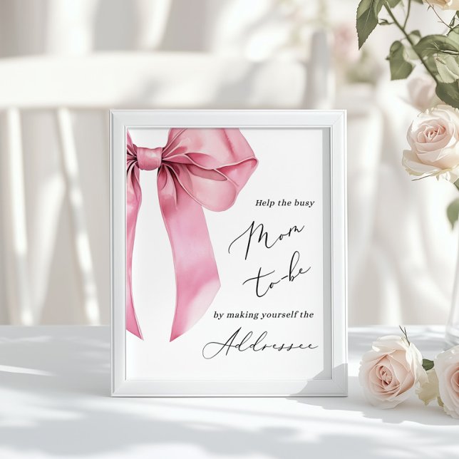 Pink Bow hilft der Mama, einen Umschlag zu adressi Poster (Von Creator hochgeladen)