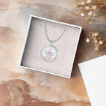 Pink Bridesmaid Dress Personalisiert Versilberte Kette<br><div class="desc">Überraschen Sie Ihre Brautjungfrauen mit einem herzlichen Hochzeitsjubiläum mit elegantem Kalligrafieschrift und Sake-Schmuck, das sie für immer lieben werden. Dieses Brautparty memento, das für sie aus der Braut entworfen wurde, zeigt ein niedliches Aquarellrosa Kleid mit stylischer Typografie für eine zeitlose Touch. Das lustige skurrile Design und die einzigartige kreative Illustration...</div>