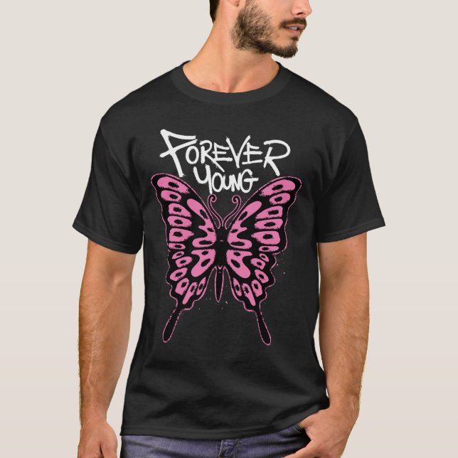 Pink Butterfly Streetwear T-Shirt (Vorderseite)