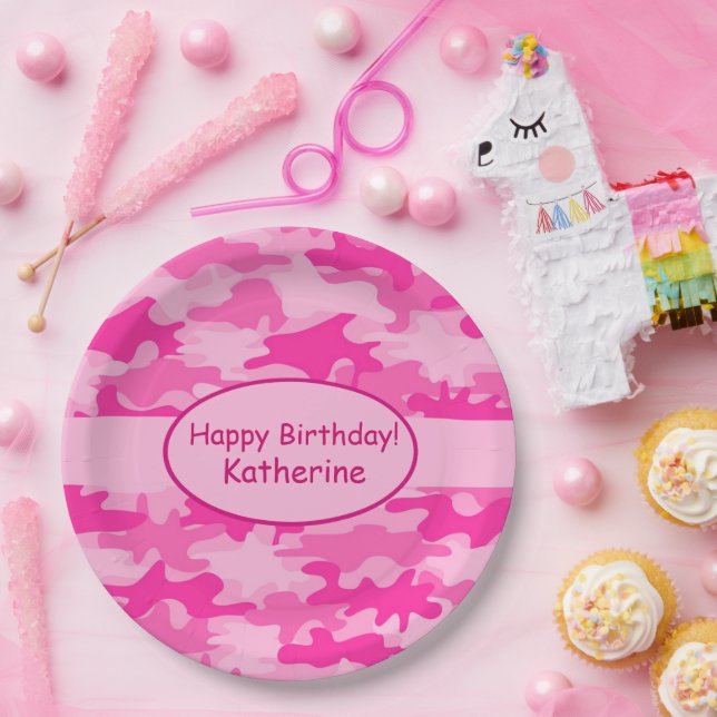 Pink Camouflage Happy Birthday Name Personalisiert Pappteller (Party)