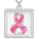 Pink Camouflage Ribbon Faith Necklace Versilberte Kette (Vorderseite)