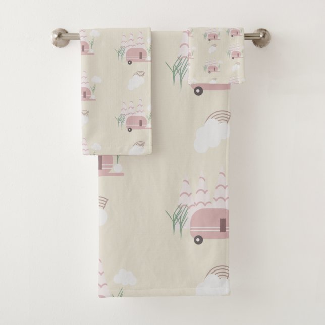 Pink Camper Earthy Pattern Badhandtuch Set (Insitu)