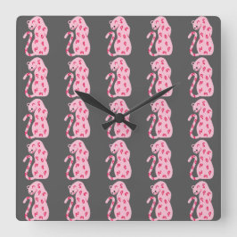 Pink Cat Pattern auf grauem Hintergrund Quadratische Wanduhr