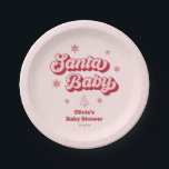 Pink Christmas Santa Baby Babydusche Pappteller<br><div class="desc">Mit diesen Pink Weihnachts-Baby-Baby-Dusche-Tellern aus dem Weihnachtsmann-Baby-Duschpapier verleihen Sie Ihrem Babyduschthema einen festlichen Charme. Diese Teller sind perfekt für eine Babydusche mit dem Thema Rosa. Sie sind ein Muss für eine Weihnachtsdusche. Entdecken Sie die pinkfarbene Weihnachtsdusche und feiern Sie mit diesen hübschen Tellern, die sich ideal für ein Weihnachtsmädchen zum...</div>