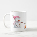 Pink Christmas Snowman Roasting Marshmallows Kaffeetasse<br><div class="desc">Niedliche Tasse mit einer Illustration eines Schneemanns mit einem rosa Hut und schal gerösteten Marshmallows. Gutes Geschenk für die kommenden Ferien. Personalisieren Sie den Text mit Ihrer eigenen Nachricht. Illustriert und entworfen von Patricia Alvarez.</div>