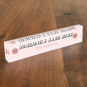 Pink Clover Ribbon von Kenneth Yoncich Namensplakette
