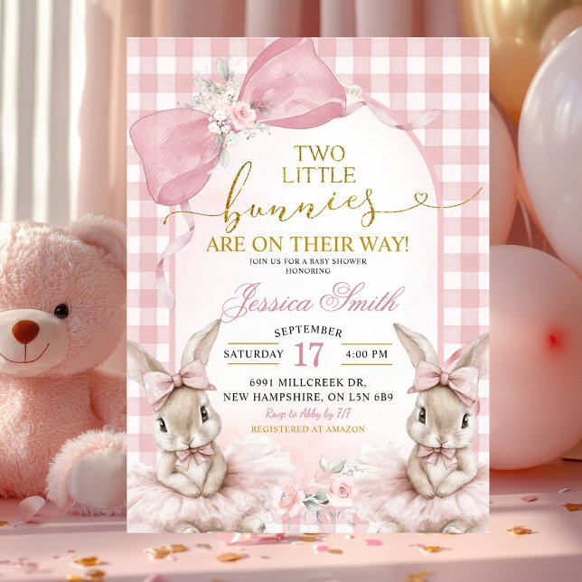 Pink Coquette Gingham Twin Bunnies Baby Shower Einladung (Von Creator hochgeladen)