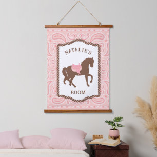 Pink Cowgirl   Silhouette von Pferden   Raumunters Wandteppich Mit Holzrahmen