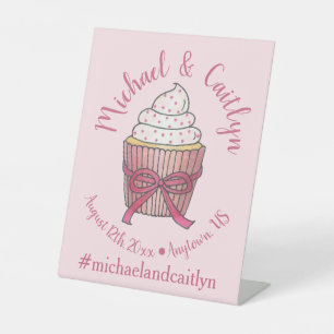 Pink Cupcake Bow Sprinkles Wedding Brautparty Sockelschild