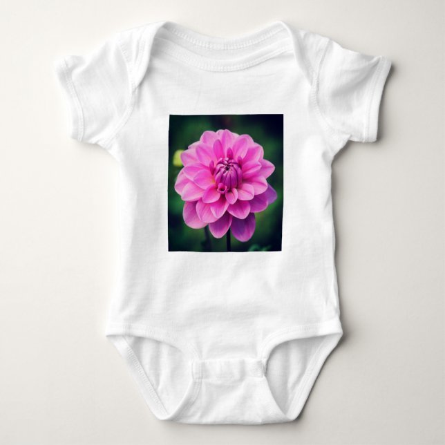 Pink Dahlia Baby Strampler (Vorderseite)