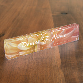 Pink Dahlia Petals Personalisiert Namensplakette