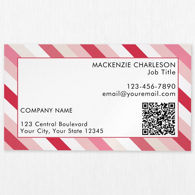 Pink Diagonal Candy Stripe QR Code Magnetische Visitenkarte (Pink diagonal candy stripe pattern custom business card magnet with QR code)
