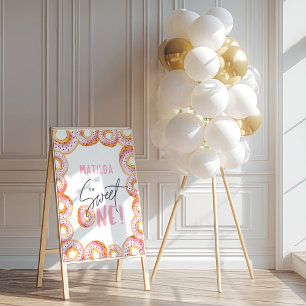 Pink donut 1. Geburtstag Party Begrüßungszeichen Poster