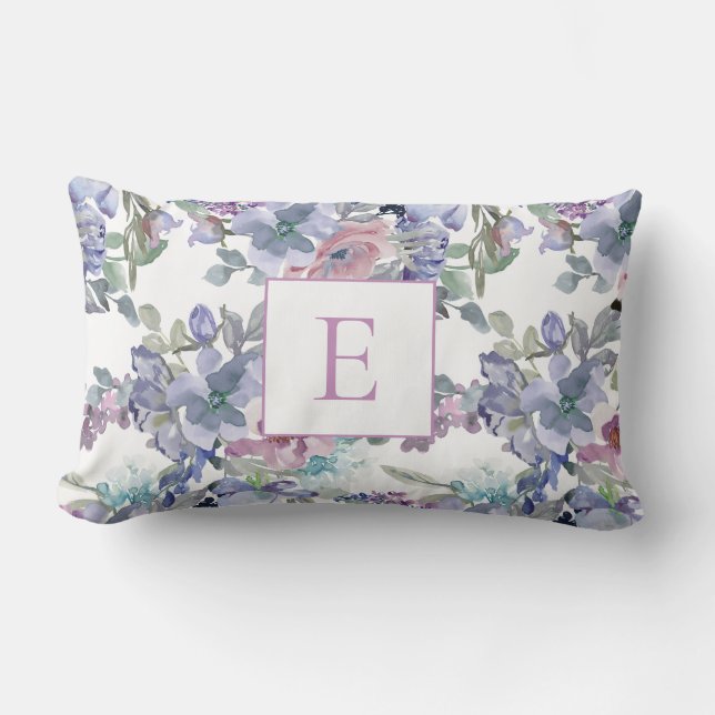 Pink Dusty Blue Purple Flowers White Monogram Lendenkissen (Vorderseite)