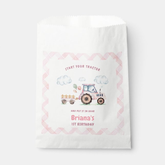Pink Farm Tractor Girl Any Age Birthday Geschenktütchen (Vorderseite)