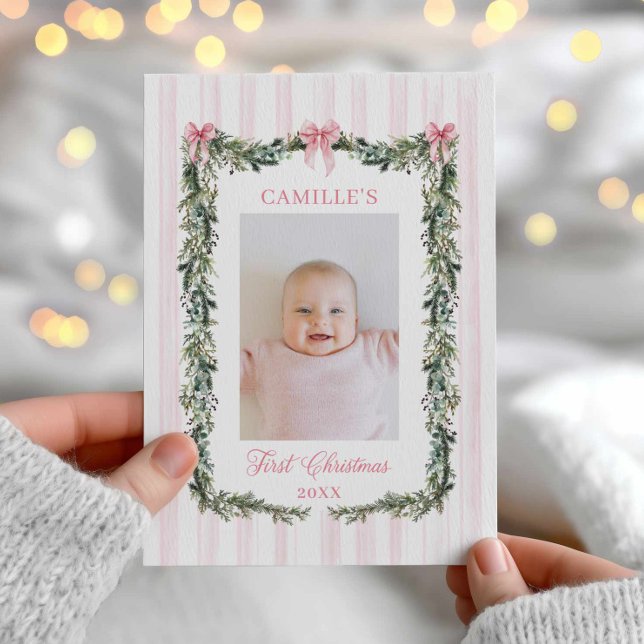 Pink First Christmas Baby Girl Foto Card Karte (Pink Bow Girl First Christmas Photo Card)