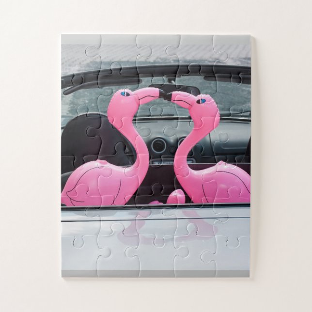 PINK FLAMINGO INFLATABLES KISSING JIGSAW PUZZLE (Vertikal)