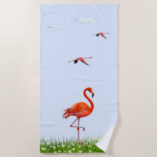 Pink Flamingo & Meadow mit Blume auf Light Blue Strandtuch