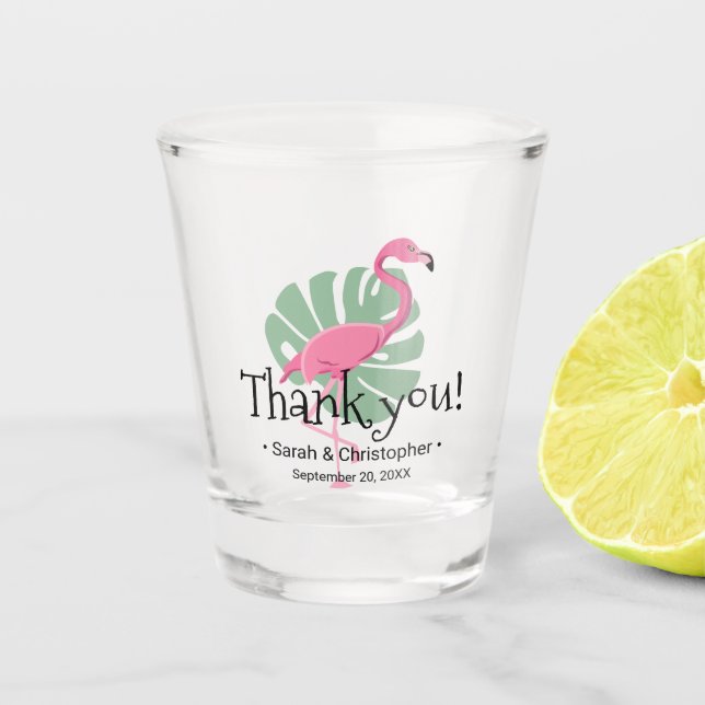 Pink Flamingo Tropical Destination Custom Wedding Schnapsglas (Vorderseite)