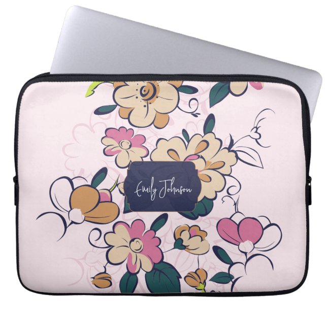 Pink Floral Soft Custom Name Pastel Flower Design Laptopschutzhülle (Vorderseite)