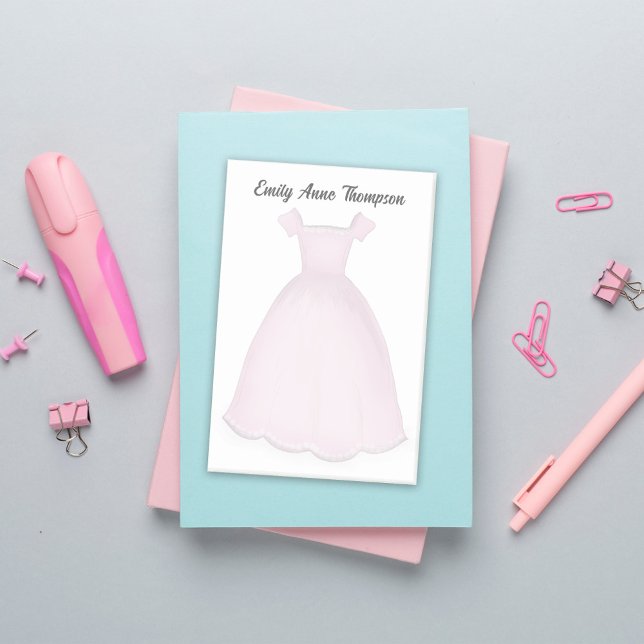 Pink Flower Girl Cute Personalized  Post-it Klebezettel (Pink flower girl personalized post it notes. perfect for bridal party gifts.)