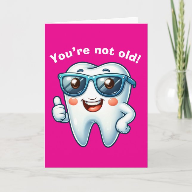 Pink Funny Tooth Geburtstag Karte (Vorderseite)