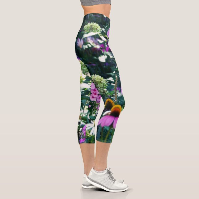 Pink Garden Phlox Landschaft mit Kone-Blume Capri Leggings (Rechts)