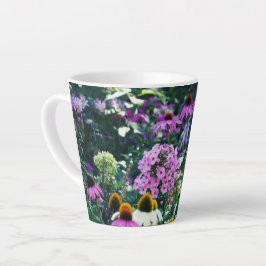 Pink Garden Phlox Landschaft mit Kone-Blume Milchtasse