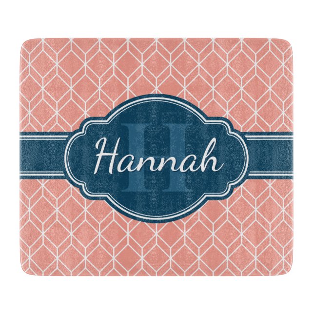 Pink Geometric Diamond Muster Blue Monogram Schneidebrett (Vorderseite)