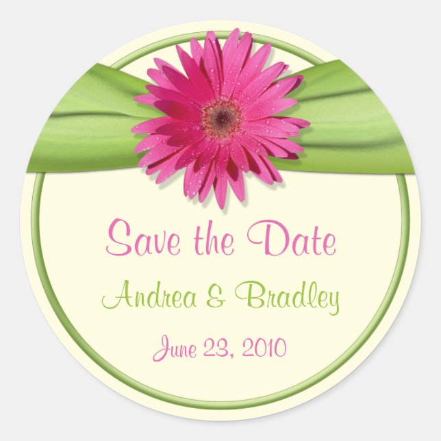 Pink Gerbera Daisy Green Wedding Save the Date Runder Aufkleber (Vorderseite)
