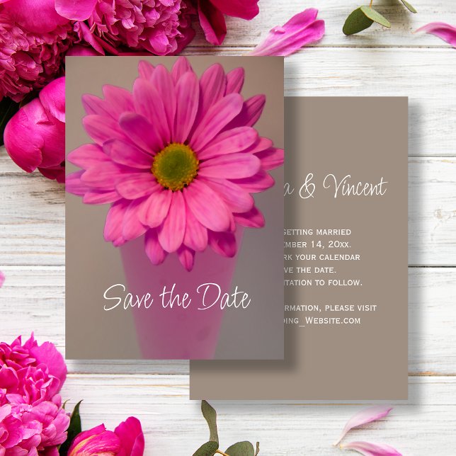 Pink Gerbera Daisy in Vase Wedding Save the Date (Von Creator hochgeladen)
