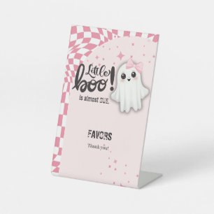 Pink Ghost Little Boo ist fast die richtige Baby D Sockelschild