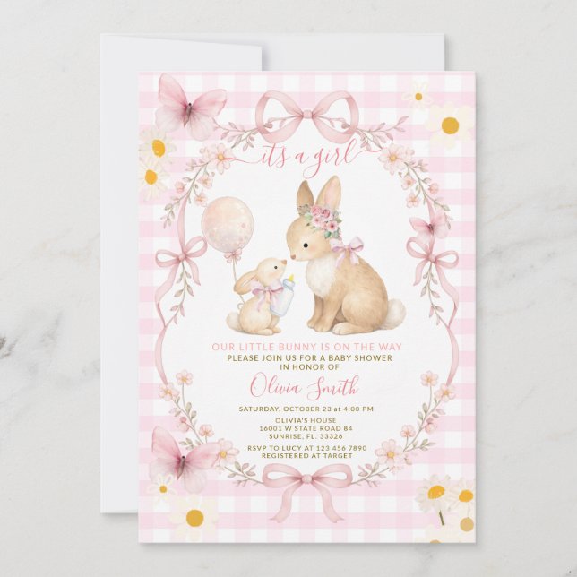 Pink Gingham Bunny Baby Shower Butterfly Daisy Einladung (Vorderseite)