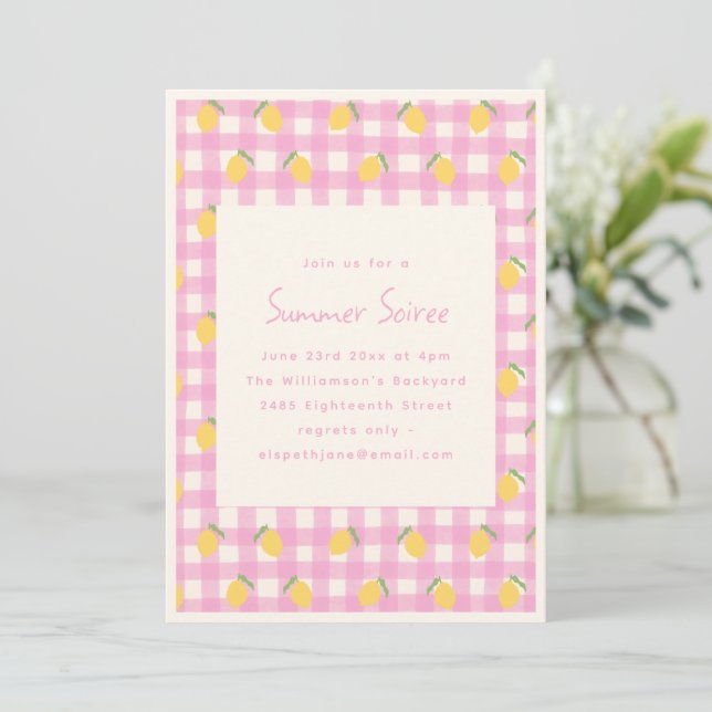 Pink Gingham Lemon Fruit Summer Soiree Party  Einladung (Stehend Vorderseite)