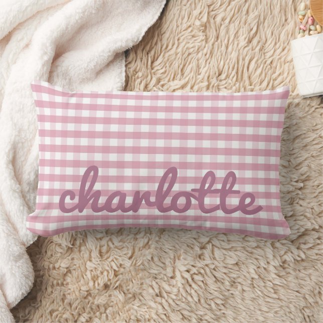 Pink Gingham Pillow mit Name in Script Schriftart Lendenkissen (Decke)
