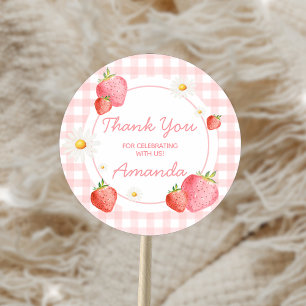 Pink Gingham Strawberry Berry First Birthday Party Runder Aufkleber