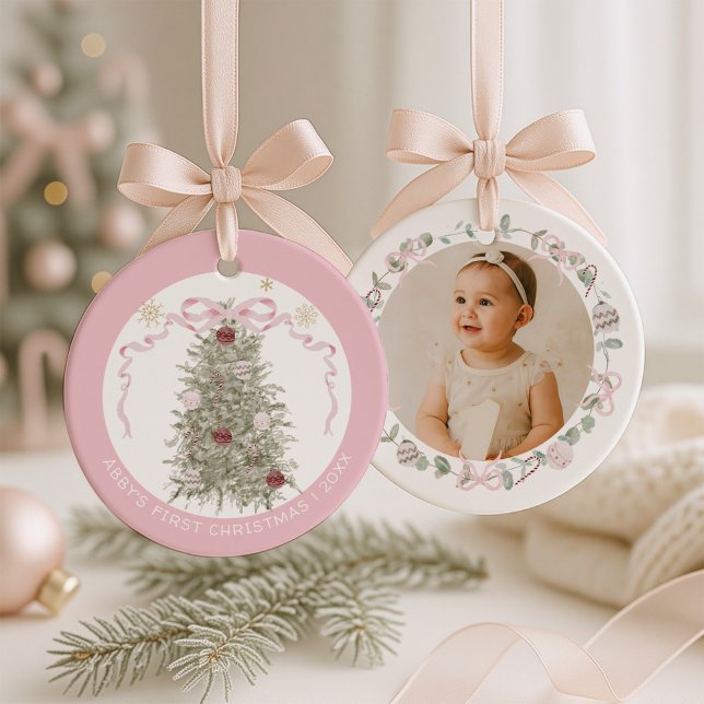 Pink Girl Baby First Christmas Photo Ornament Aus Metall (Von Creator hochgeladen)