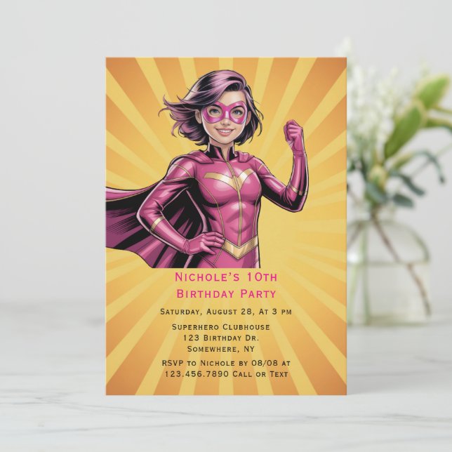 Pink Girl Superhero Birthday Party  Einladung (Stehend Vorderseite)