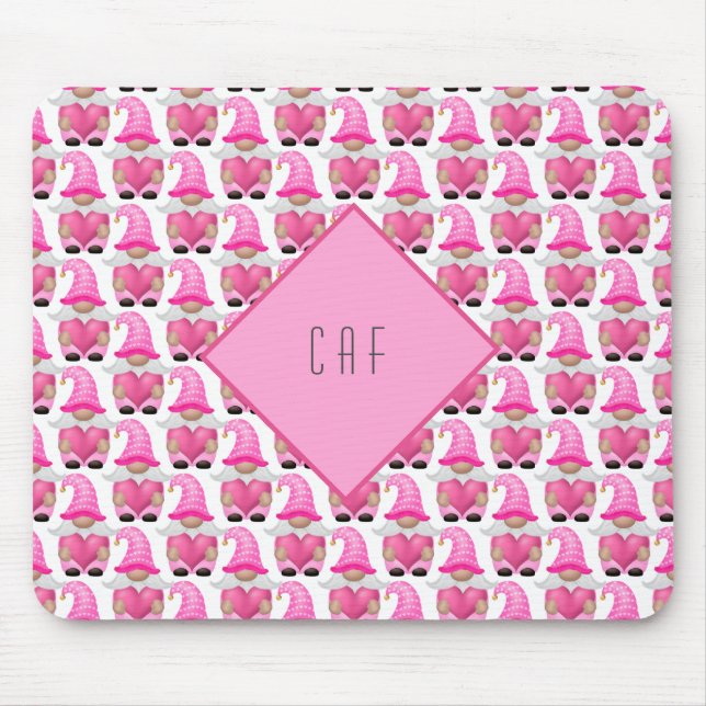 Pink Gnomes Hearts Monogram Woodland Niedlich Mousepad (Vorne)